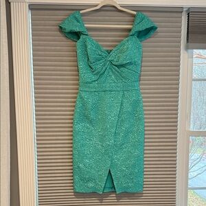 Elegant Tulip Off the Shoulder Midi Dress - size 4